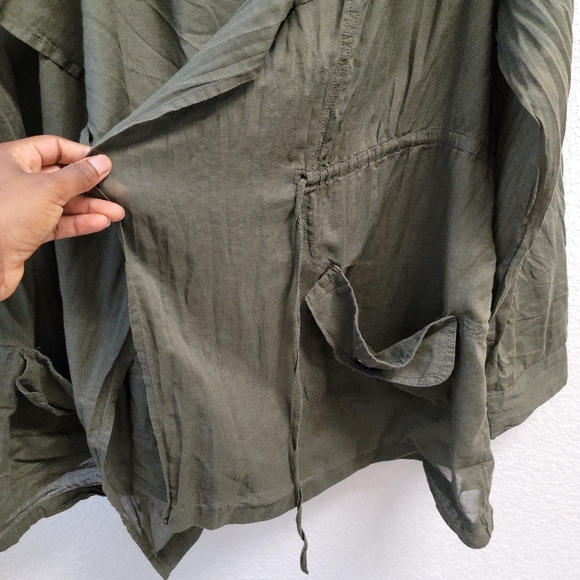 ⬇️ SALE! Torrid Drape Front Hooded Anorak - Picture 5 of 6